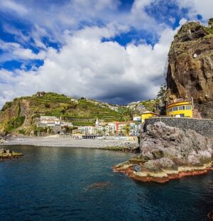 Die Blumeninsel Madeira im Atlantik